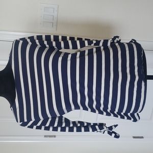 Old Navy Navy and White 3/4 sleeve